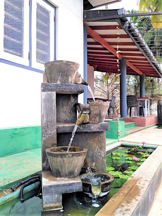 Banana Garden Hotel Banduramulla Bagian luar foto